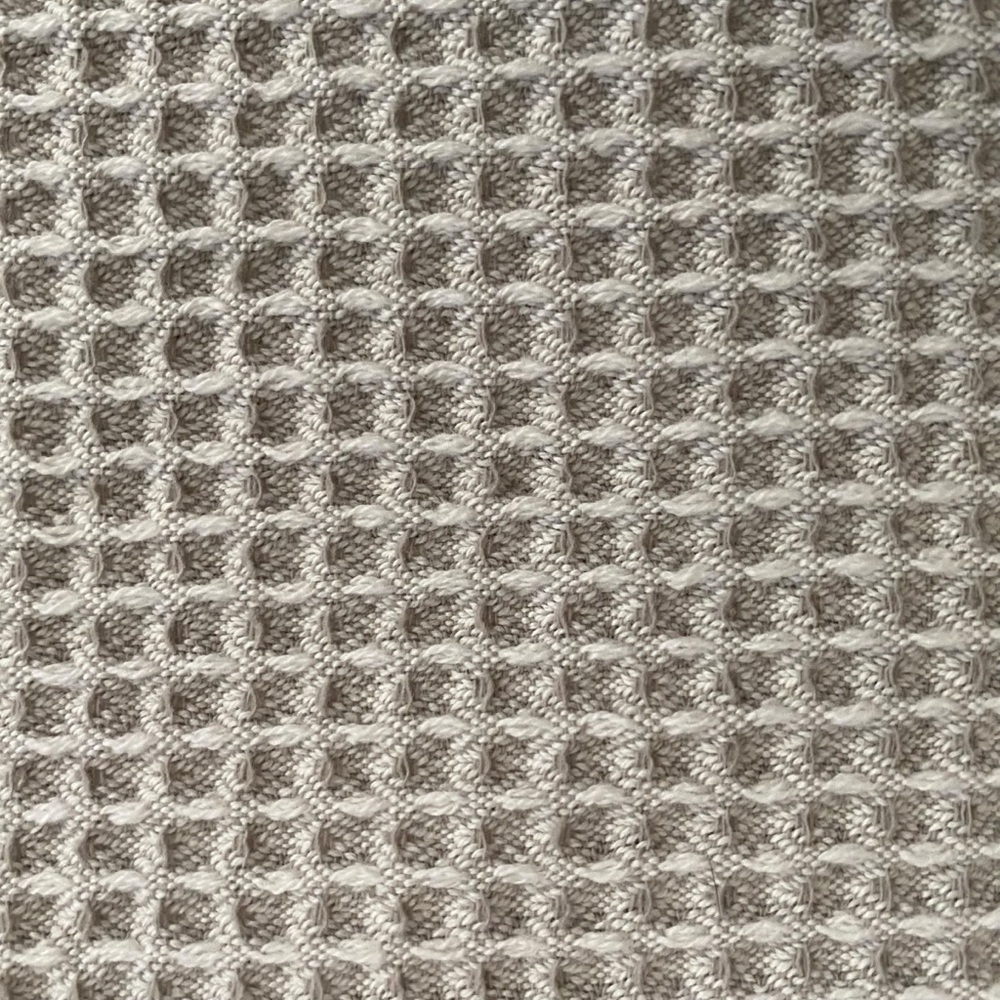 Beddy’s Harper Luxe Grey Waffle Weave Thermal Pillow Shams Set of 2 - Picture 8 of 12